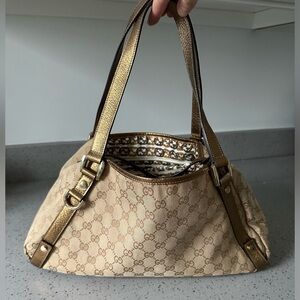 GUCCI GG Supreme Monogram Top Handle Dome Bag